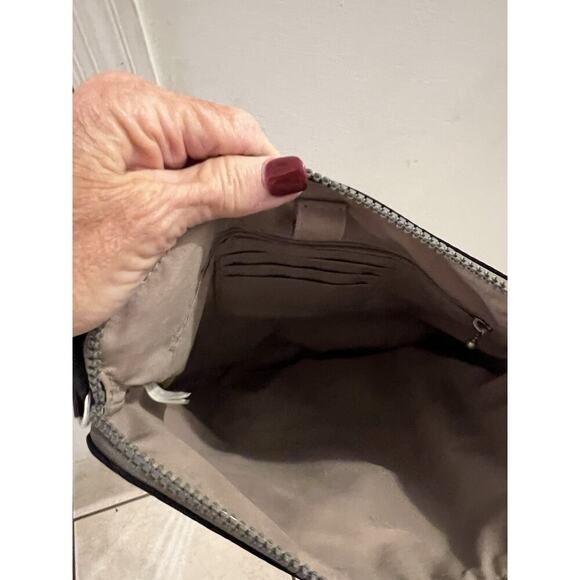 Baggallini Comrade Crossbody Shoulder Bag Black $68 MSRP - Picture 9 of 10